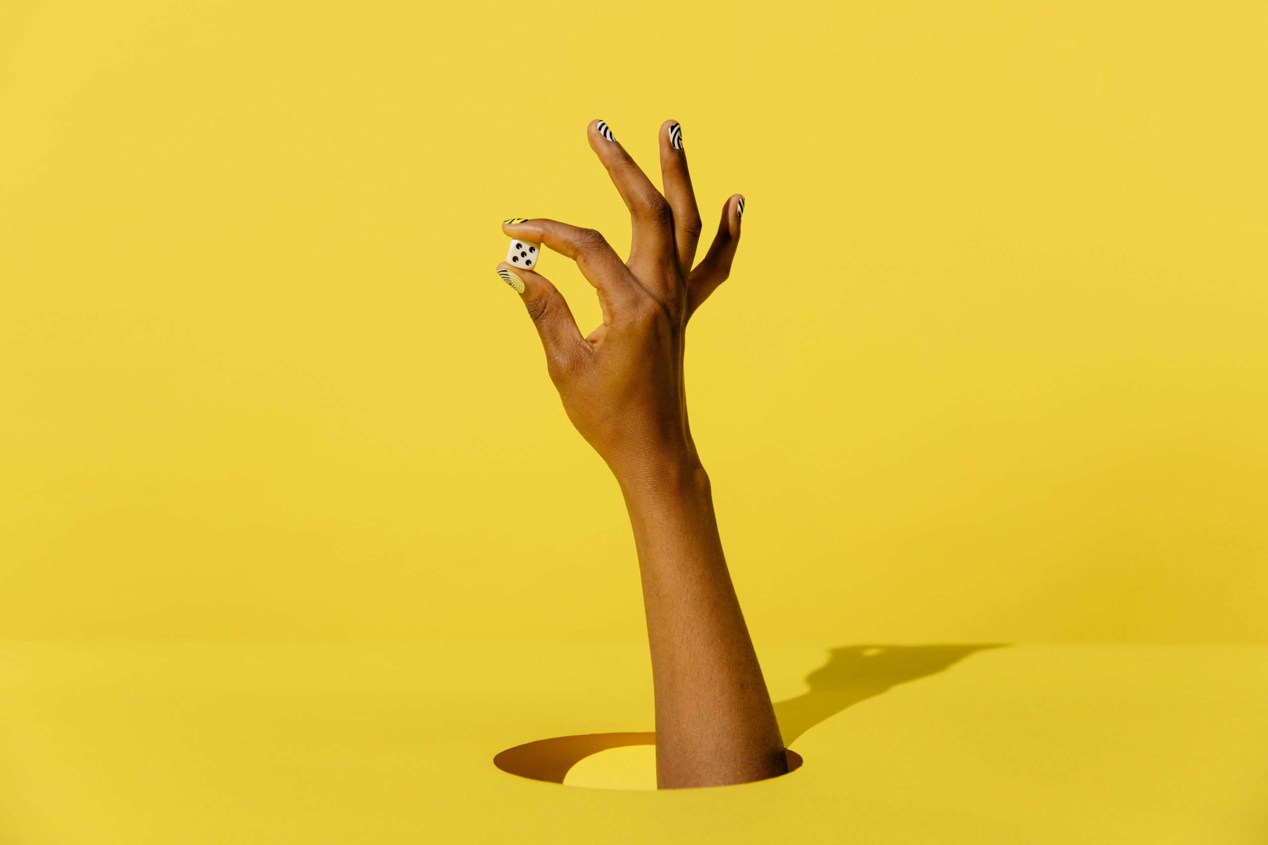 pexels-cottonbro-5870547